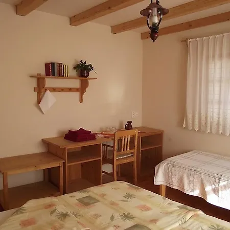 Casa de hóspedes Tunderkert Panzio *
